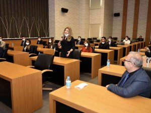 Başkan Pekyatırmacı göreve başlayan memurlarla bir araya geldi