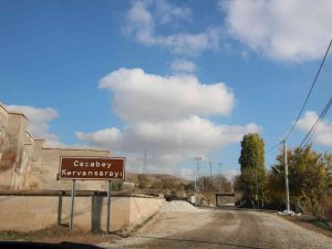 İki şehri birbirinden ayıran tarihi handa bakım ve onarım çalışmaları yapılıyor