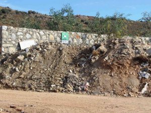 AFAD “Afet ve acil durum toplanma alanı” kaçak hafriyatla doldu