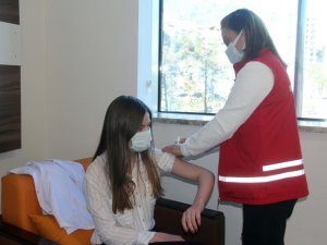 Giresun’da aşılama oranı artarken, vaka oranı da düşüyor