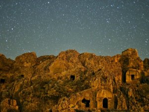 Gökyüzünde renk cümbüşü