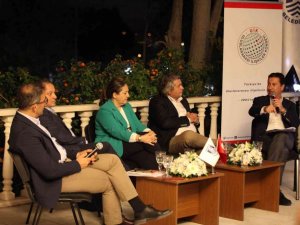 Bodrum’da, yeşil mutabakat ve Türkiye’nin enerji gündemi konuşuldu