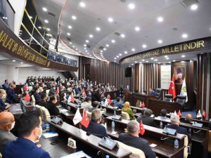Gürkan, belediye yöneticileri ile toplantı yaptı