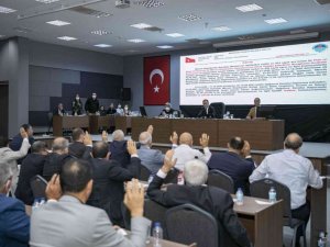 Seçer: "Seçim kaybedeceğimi bilsem ranta göz yummayacağım"