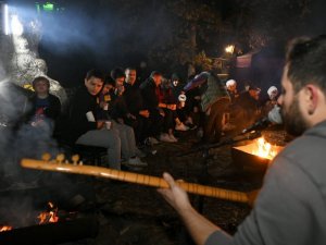 Esenyurtlu gençler gençlik kampında doyasıya eğlendi
