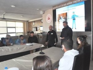 Şaphane MYO öğrencilerine AFAD’dan KBRN farkındalık eğitimi