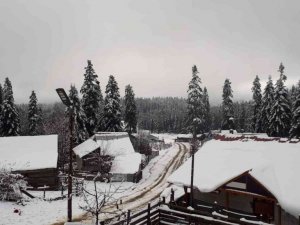 Düzce’nin yüksek kesimleri beyaza büründü