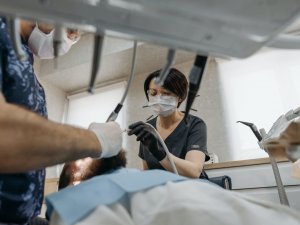 Diş Tedavilerinizde Güvenilir Adresleri Tercih Edin