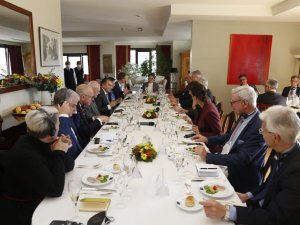 İYİ Parti Genel Başkanı Akşener, AB üyesi ülkelerin büyükelçileri ile görüştü