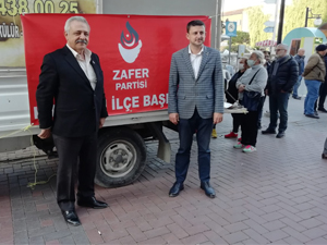 Zafer Partisi’nden Atatürk ve şehitlerimiz için tavuklu pilav hayrı