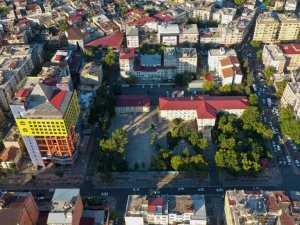 O binanın enkaz satış ve yıkım işi ihalesine 6,6 milyon lira teklif