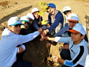 Bingöl’de 40 bin fidan toprakla buluşturuldu