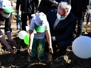 Isparta Çandır’da 12 Bin 503 fidan toprakla buluştu