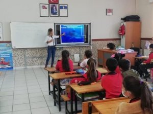İlkokul öğrencilerine balık çeşitleri ve balık tüketmenin faydaları anlatıldı