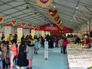 Tuzla’da 4’üncü kitap fuarı kapılarını açtı