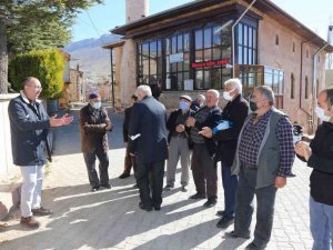 Konya Kızılören’de depremin izleri silinmeye çalışılıyor