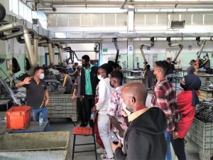 43 farklı ülkeden 43 öğrenci Kütahya’yı geziyor