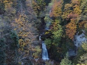 Aksu şelalelerinin eşsiz manzarası drone ile görüntülendi
