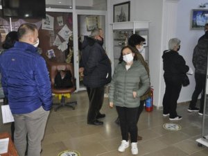 Göçmenler sandık başına gitti