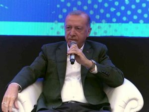 Cumhurbaşkanı Erdoğan, Truva Müzesi’nde Ezineli Yahya Çavuş Belgeseli Galası’nda gençler ile buluştu