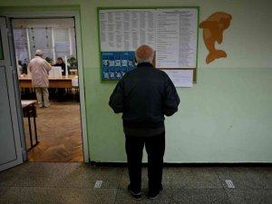 Bulgaristan’da Değişime Devam Partisi parlamento seçimlerini az farkla önde götürüyor