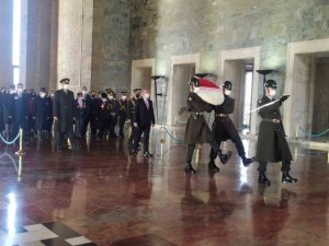 KKTC Ankara Büyükelçisi Köprülü’den Anıtkabir’e ziyaret