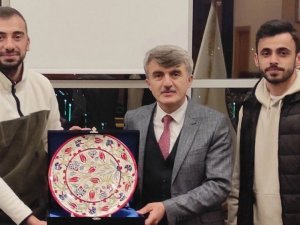 Rektör Uysal’dan “Altın Gençlik Ödülleri” projesine destek