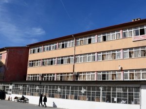 Söke’de 50 yıllık lise binası yıkılarak yerine yenisi yapılacak