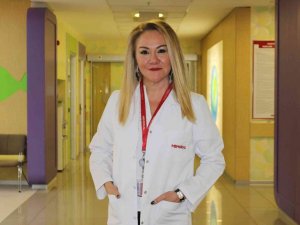 Uzm. Dr. Aşkın Güra Bayık: “30 hafta altında doğan prematüre bebeklerde durum çok riskli”