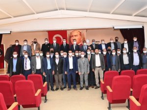 Vali Aksoy, Karacasulu muhtarlar ile görüştü