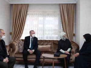 Cumhurbaşkanı Erdoğan’dan Başak Cengiz’in ailesine taziye ziyareti