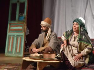 Yunusemre Kent Tiyatrosu izleyicilerden tam not aldı