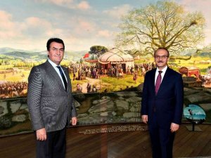 Dündar, Kocaeli Valisi Seddar Yavuz’u ağırladı