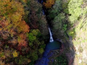 Kabaceviz Şelaleleri sonbaharda bir başka güzel