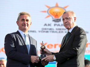 Cumhurbaşkanı Erdoğan’dan Başkan Köse’ye bir ödül daha