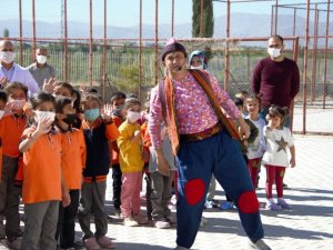 Çocuk Kabaresine bakanlık desteği