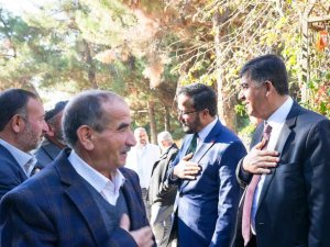 Başkan Fadıloğlu, mahalle temsilcileriyle bir araya geldi