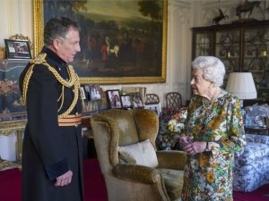Kraliçe II. Elizabeth’ten uzun zaman sonra ilk kez yüz yüze görüşme