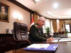 Genelkurmay Başkanı Orgeneral Yaşar Güler, Irak Genelkurmay Başkanı Orgeneral Abdülemir Reşit Yarallah ile bir telefon görüşmesi gerçekleştirdi. Görüşmede güncel gelişmeler hakkında görüş alışverişinde bulunulduğu öğrenildi.