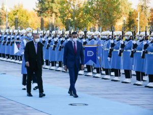 Cumhurbaşkanı Erdoğan, İspanya Hükümet Başkanı PerezCastejon’u resmi törenle karşıladı