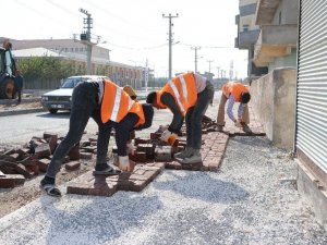 Akçakale’de üst yapı çalışmaları sürüyor