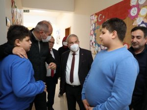 Başkan Demirtaş’tan çat kapı okul ziyaretleri