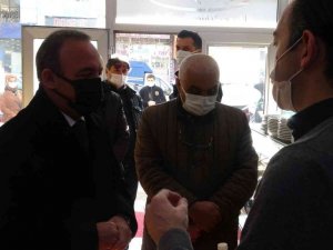 Ardahan Valisi Öner, aşı olmayan esnafı uyardı