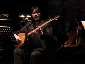 ’Dostlar Beni Hatırlasın-Bir Aşık Veysel Hikayesi’ konseri