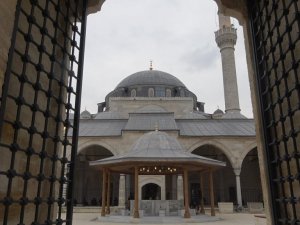 "Selimiye Camisi’nin minyatürü" olarak bilinen cami tekrar ibadete açıldı