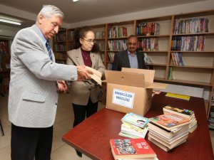 Kitaplarla gönüllere köprü kurdular