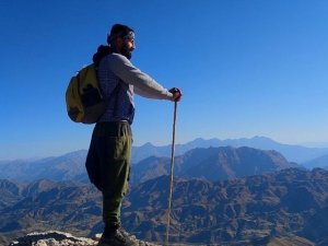 Yüksekovalı dağcılardan Karacadağ ve Uzunsırt dağlarına zirve tırmanışı