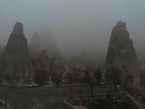 Kapadokya’da yoğun sis nedeniyle balon uçuşları iptal edildi