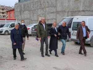 Başkan Vekili Aydın’dan mahalle ziyareti