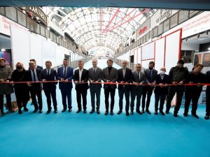 İnegöl’ün kitap şöleni başladı